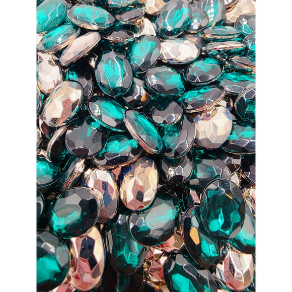 HUGE Vintage West German Emerald Green Faceted Glass Cabochon Lot 18x13mm - Picture 10 of 11